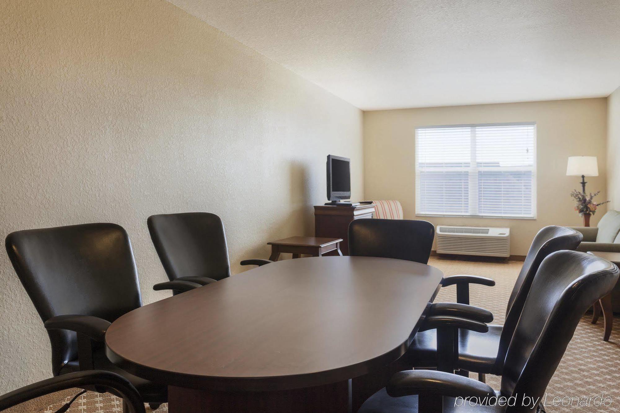 ホテル Clarion Pointe Columbus-Bradley Park エクステリア 写真